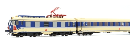 Jägerndorfer Collection JC74110 - N 6-tlg. Triebzug Rh 4010.014 in Blau/Creme mit Pflatsch Logo der ÖBB; Ep. IV